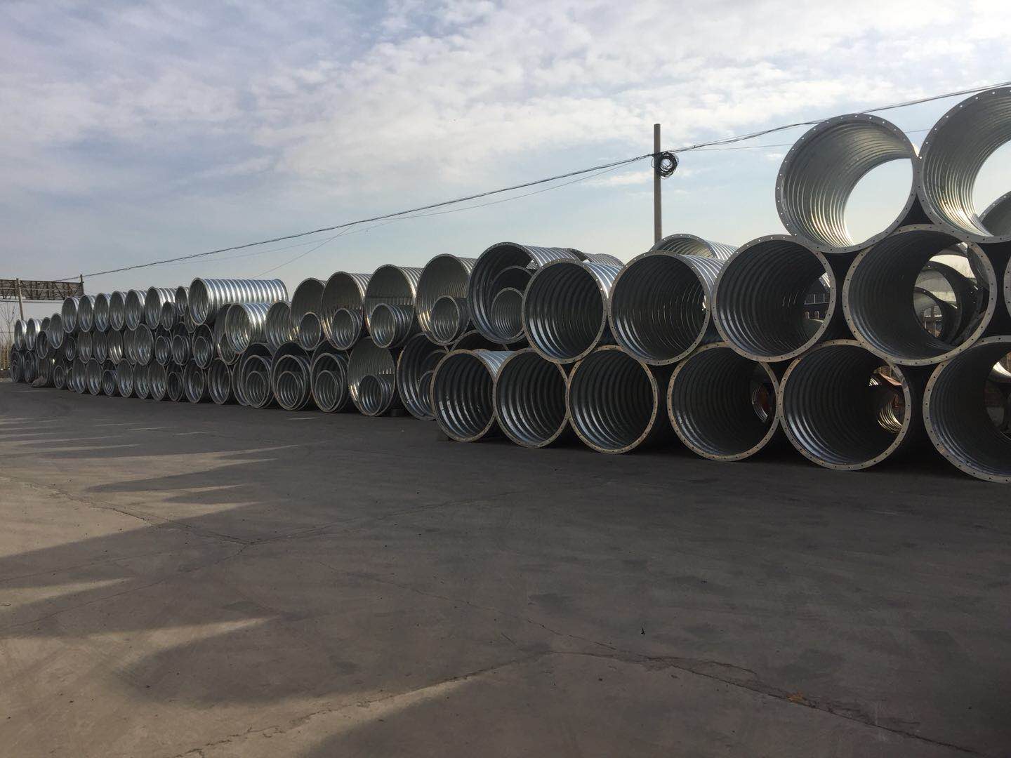 鋼波紋涵管.jpg 鋼波紋涵管.jpg